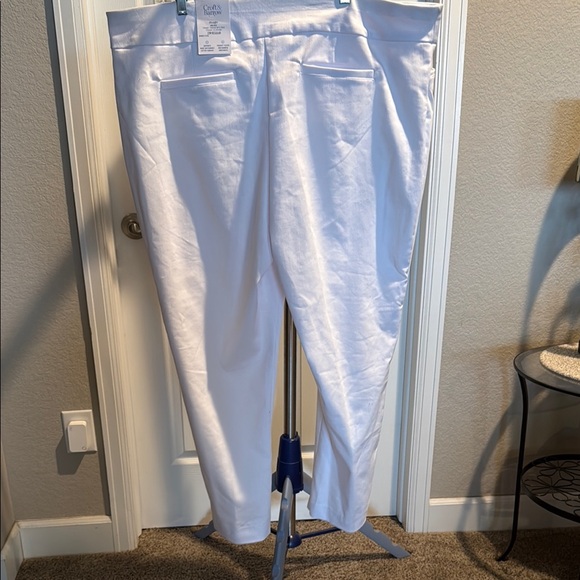 Croft & Barrow NWT White Trousers Crisp Cotton. Size 22 - Picture 4 of 5